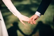 Lạ lùng mô hình vợ chồng trọn đời chỉ là… bạn tình