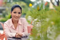 Từ sinh con giá 50.000 USD tới bị quấy rối: Cát Tường “mê” tiết lộ sốc?