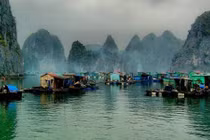 Làng chài Cửa Vạn lọt top "ngôi làng cổ tích đẹp như tranh"
