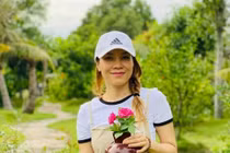 Mỹ Tâm mặt mộc vẫn xinh đẹp trẻ trung ở tuổi 40
