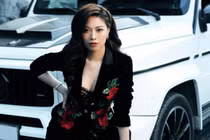 2 nữ MC xinh đẹp, giàu có, dùng toàn hàng hiệu của VTV