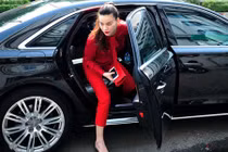 Hà Hồ sở hữu biệt thự xa hoa, xe sang tiền tỷ