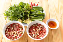 Ăn tiết canh nguy cơ nhiễm loạt bệnh nguy hiểm