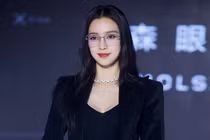 Angelababy xuất hiện quyến rũ sau ồn ào bị tố giật bồ