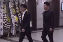Nhiều sao dự cưới Song Hye Kyo về sớm tới viếng Kim Joo Hyuk