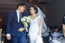 Lan Ngọc đến dự đám cưới của đạo diễn Võ Thanh Hòa