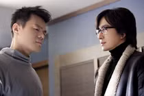 Tài tử Bae Yong Joon phủ nhận trong hội cuồng giáo