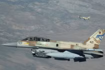 Chiến đấu cơ Israel áp sát biên giới, phòng không Syria báo động đỏ