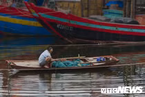 Ngạc nhiên người Bồ Lô ở VN: Lưng còng, cổ rụt...