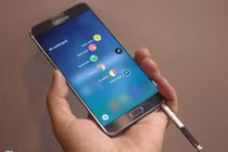 Cực hot: Ảnh thực Samsung Galaxy Note 5 với mặt lưng cong 