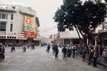 Ảnh màu đặc biệt về cuộc sống Hà Nội năm 1973
