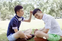 Ngắm cặp song sinh đẹp trai nhất ĐH Bắc Kinh