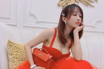 Ngoại hình khác lạ của vợ hai Minh Nhựa, dân mạng đặt nghi vẫn dao kéo