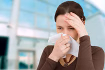 Cúm không đi khám, người phụ nữ hỏng luôn phổi 