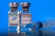 Hỏi đáp COVID-19: Tiêm mũi 1 vắc xin Moderna “mix” mũi 2 Pfizer có tốt?