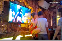 Bị ép tiếp khách, cô gái nhảy lầu quán karaoke Idol giờ ra sao?