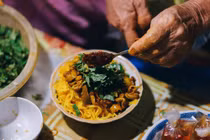 Foodtour ẩm thực Huế nên "thẩm" món gì?