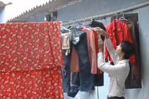 Có nên phơi quần áo trong bóng râm không?