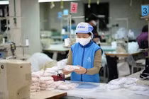 Đắt hàng khẩu trang, mỗi người chỉ được mua 5 chiếc