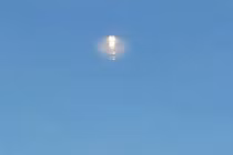 Lại thêm vật thể UFO bí ẩn xuất hiện ở Anh