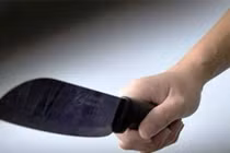 Hỗn chiến trong đêm, cô gái 18 tuổi bị đâm chết