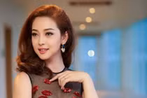 Gái 3 con Jennifer Phạm vẫn đốt mắt người đối diện