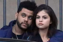 Selena Gomez được tình mới thuê cả rạp phim để hẹn hò