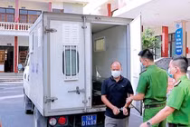 Người đàn ông tát CSGT ở chốt kiểm dịch COVID-19