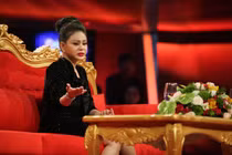 Lê Giang bị chồng cũ bạo hành, ném từ cầu thang xuống