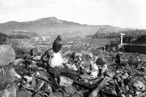 Ám ảnh cảnh tang tóc ngày Mỹ ném bom nguyên tử xuống Hiroshima 