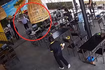 Video: Danh tính người đàn ông ném tiền tại quán ăn gây phẫn nộ 