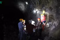 Chuyên gia UNESCO thẩm định quần thể hang động núi lửa Krông Nô