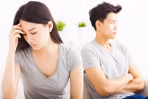 Tình huống oái oăm “vạch tội” chồng ngoại tình
