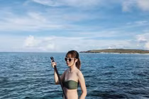 Chèo SUP, lặn biển ngắm san hô ở đảo Phú Quý