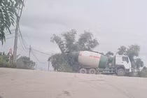 Xe tải “cày nát” đường đê sông Đuống: Sở GTVT Bắc Ninh nói gì?