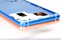 Bphone 4: Smartphone đầu tiên không có phím bấm