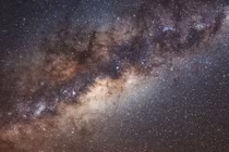 Kinh ngạc xác chết thiên hà rơi vào Milky Way