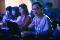 Nhà vô địch thế giới Liên Quân Mobile “dính” cá độ, Garena đưa lệnh cấm