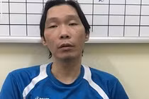 Đến nhà bạn học chơi, nữ sinh bị bố bạn trai cởi hết quần áo 