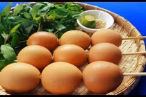 Video: Cách làm trứng gà nướng xiên que ăn là ghiền