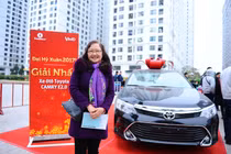 Tết xênh xang nhờ trúng Camry tiền tỷ