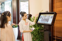 Vinpearl tiên phong ứng dụng công nghệ nhận diện gương mặt trong dich vụ du lịch khách sạn tại VN