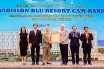 Cam Ranh: Movenpick Resort và Radisson Blu Resort được công nhận 5 sao