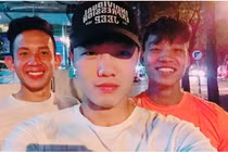 Video: Xuân Trường, Văn Thanh gây bão MXH khi cover "Một nhà"