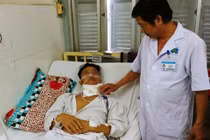 Tưởng nhiệt miệng, chàng trai 19 tuổi phát hiện ung thư lưỡi