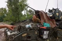 Xe bọc thép Bradley làm khó quân đội Ukraine vì... thiết kế quá hiện đại