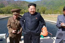 Báo Hàn: Lãnh đạo Triều Tiên Kim Jong-un nặng 130kg?