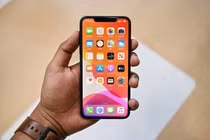 Tin vui cho fan táo: Điện thoại iPhone chính hãng đồng loạt giảm giá