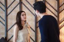 Chị gái sinh con tôi đón về bảo vợ chăm, nửa đêm nghe cô ấy nói...