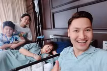 Mạnh Trường khi làm bố bỉm khác hẳn lúc lên truyền hình